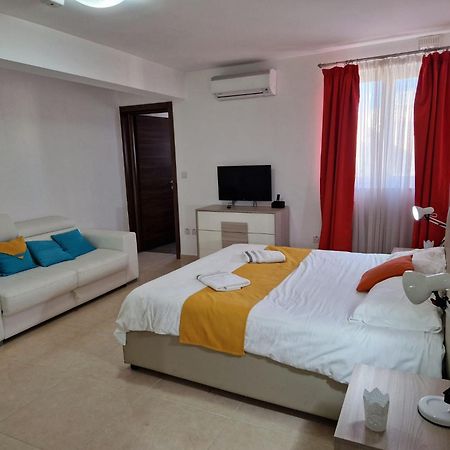 The Caves Apartments Saint Julian's 外观 照片