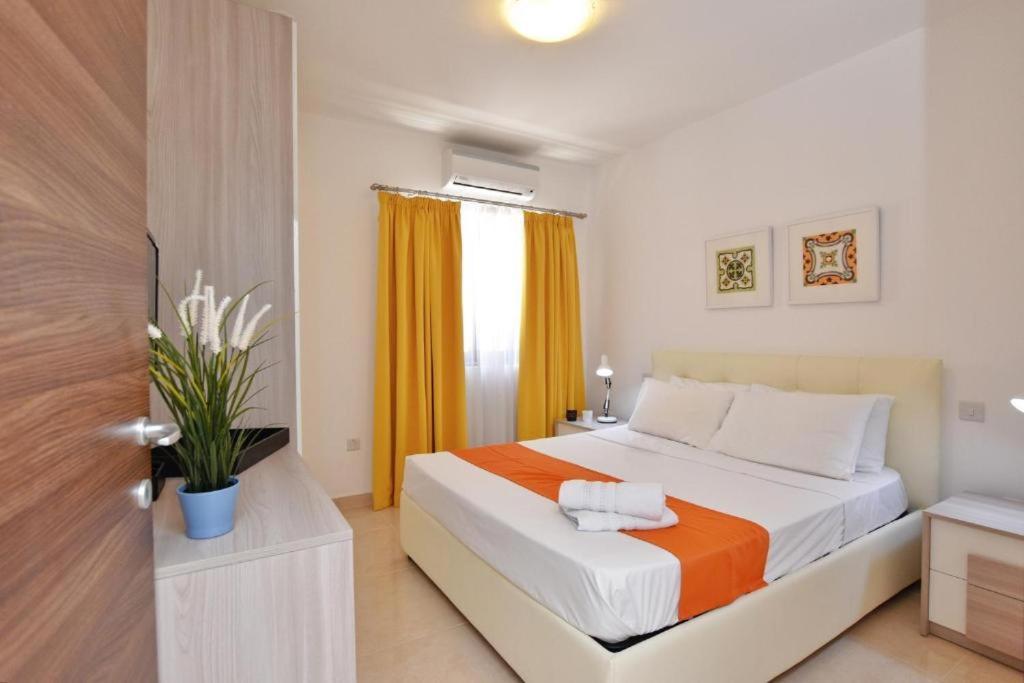 The Caves Apartments Saint Julian's 外观 照片