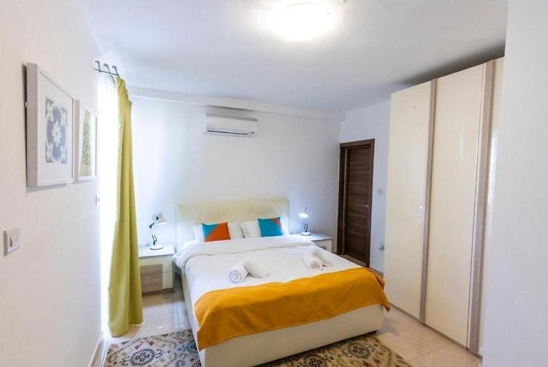 The Caves Apartments Saint Julian's 外观 照片