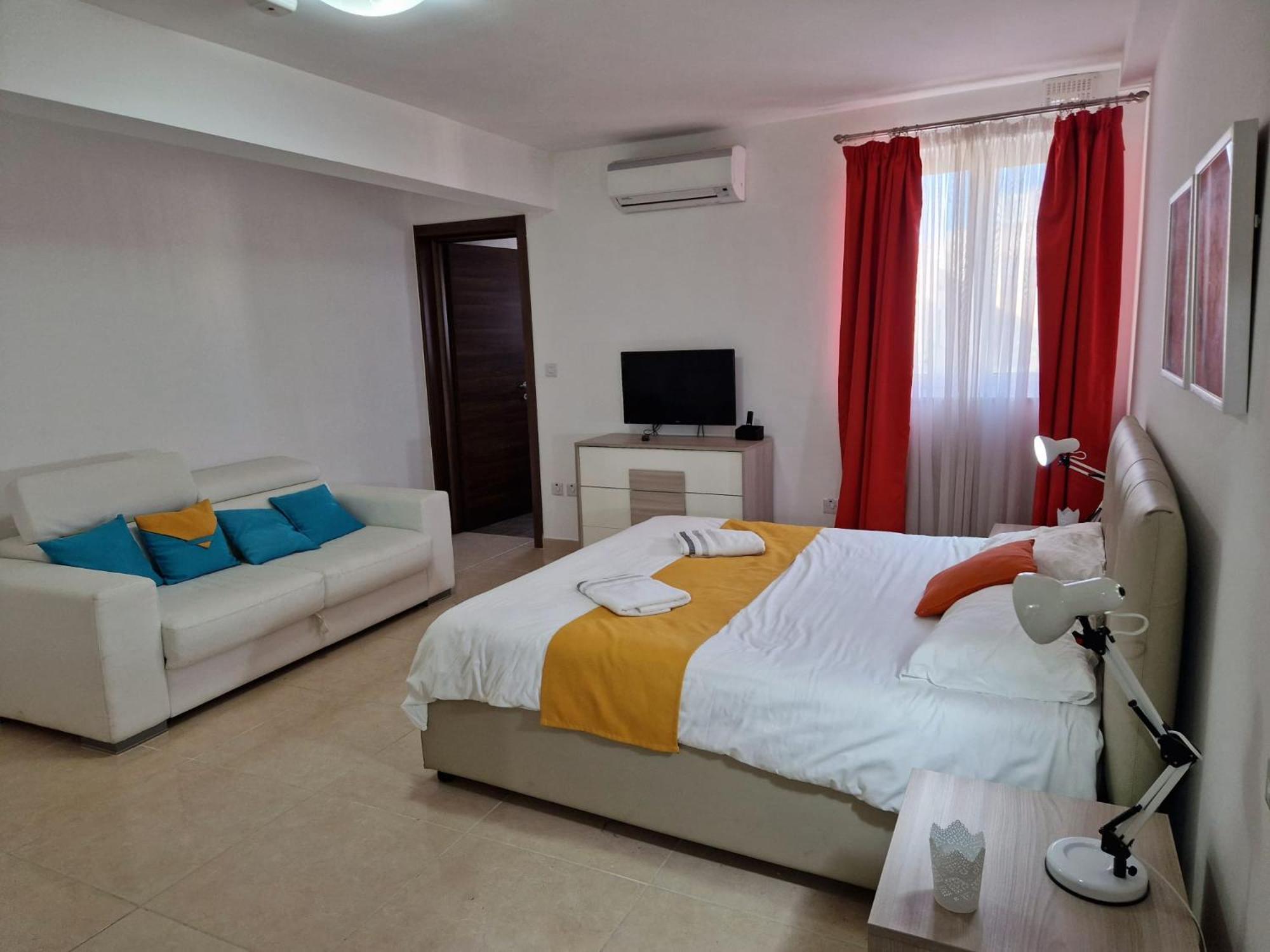 The Caves Apartments Saint Julian's 外观 照片